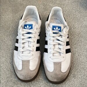 Adidas Woman’s Samba White and Black Lether Sneakers